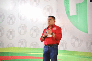 Alex Domínguez reafirma trabajo territorial para construir un mejor rumbo para Chihuahua